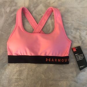 NWT UA sports bra